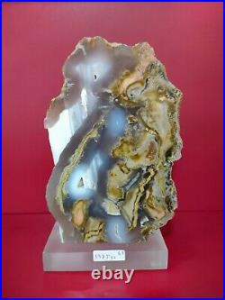 Pink petrified wood agate crystal polished with base 1375gr 4x12x19cm (65)
